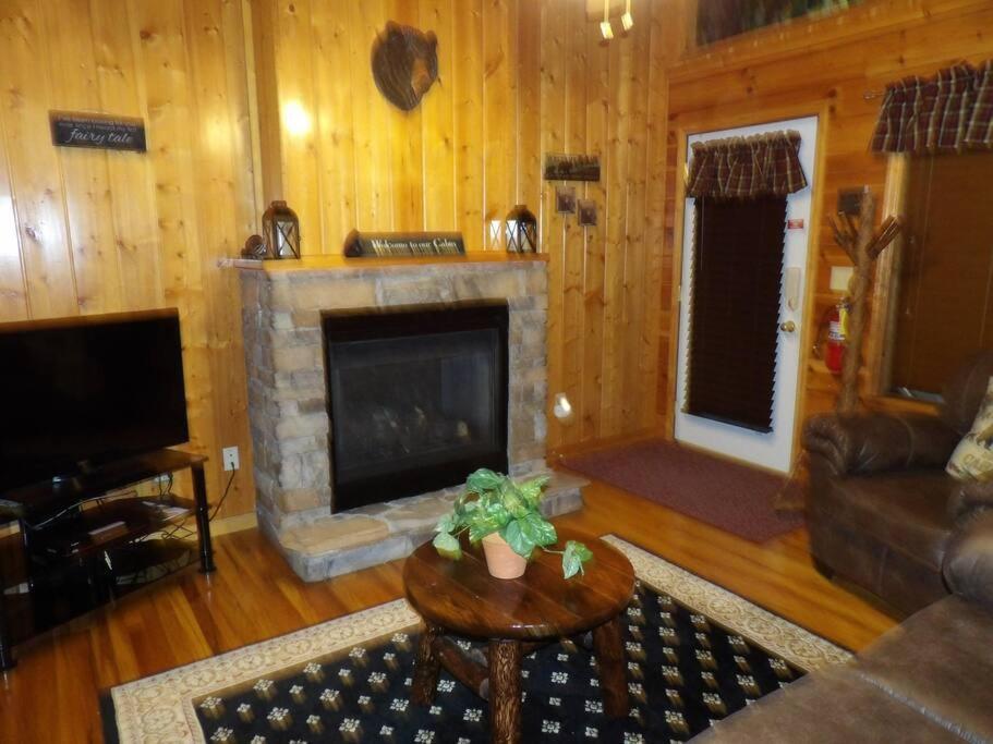 Beary Tale! Your Happily Ever After Starts Here! Sevierville Exterior photo