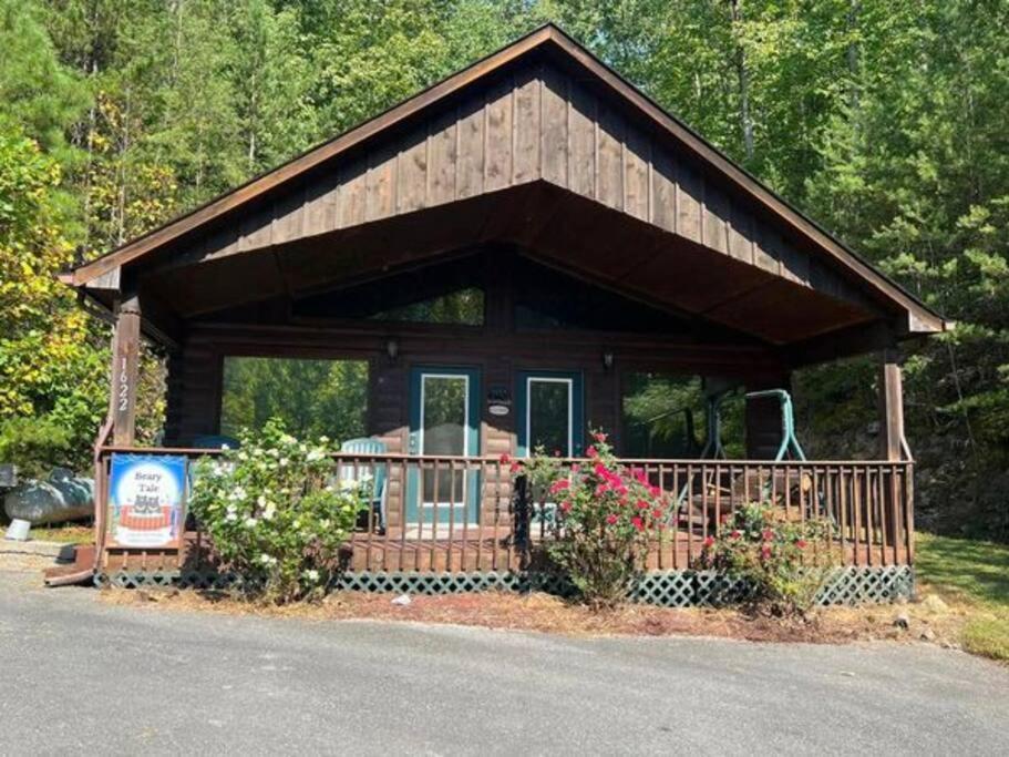 Beary Tale! Your Happily Ever After Starts Here! Sevierville Exterior photo